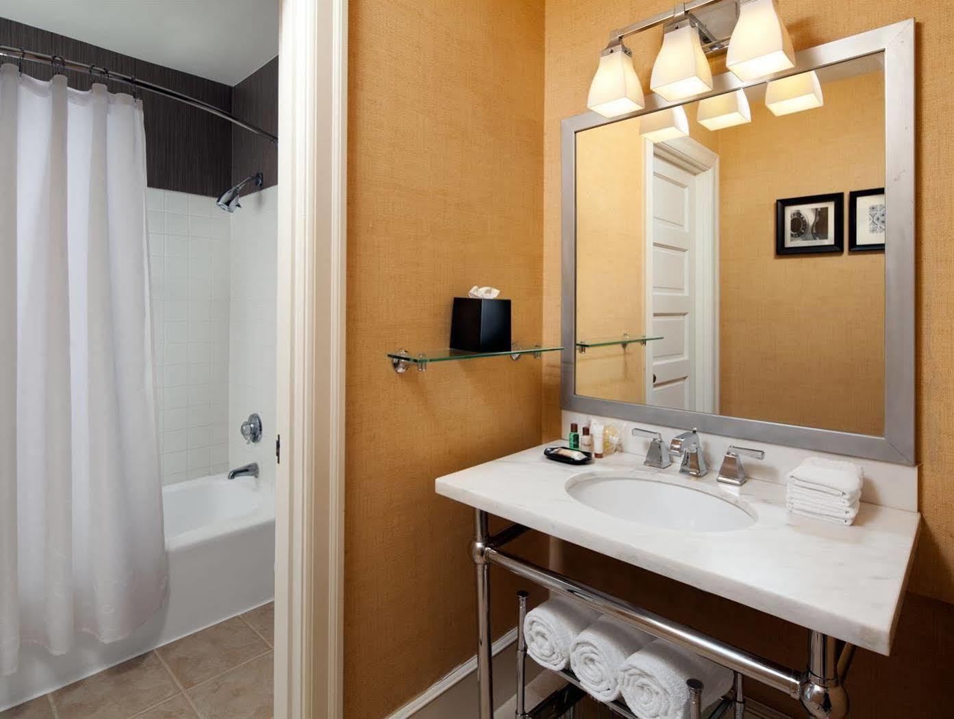 The Gunter Riverwalk Hotel 4*